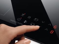 ELECTROLUX LHR3233CK VİTROSERAMİK ELEKTRİKLİ  DOMİNO SİYAH OCAK